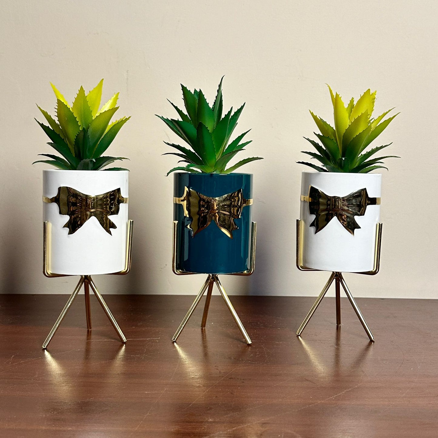 Elegant Plant Pots Set of 3