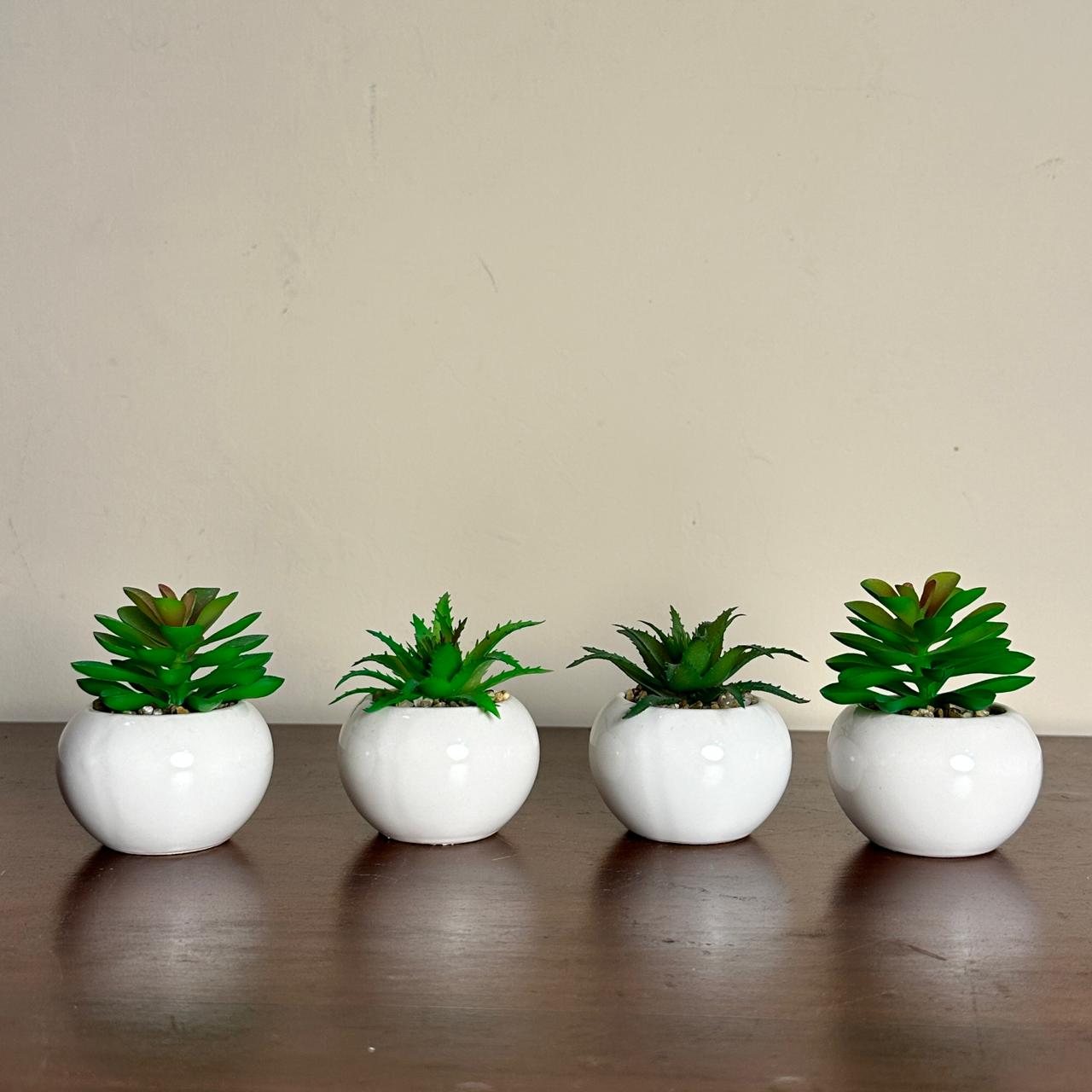 White Mini Pots Set of 4